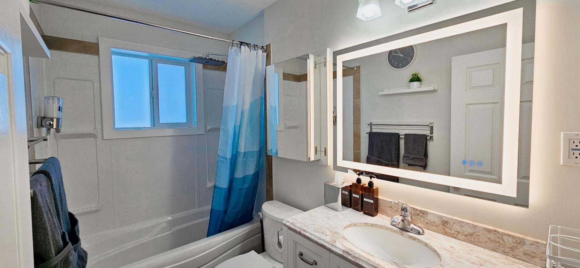 Cozy King 4beds,garage Near Winsport Hébergement de vacances Calgary